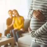 رحم جایگزین