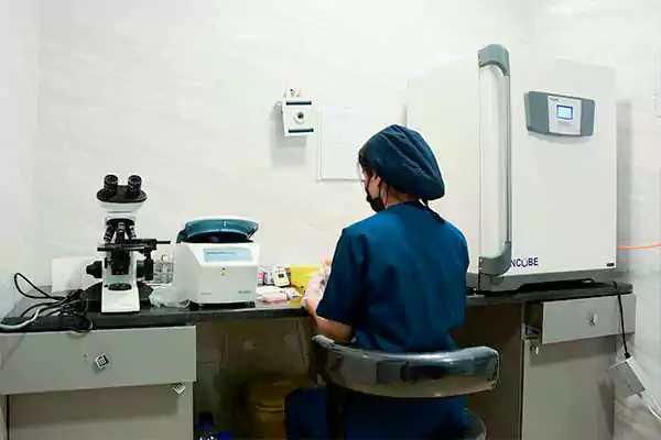 کلینیک ناباروری امین برای بارداری